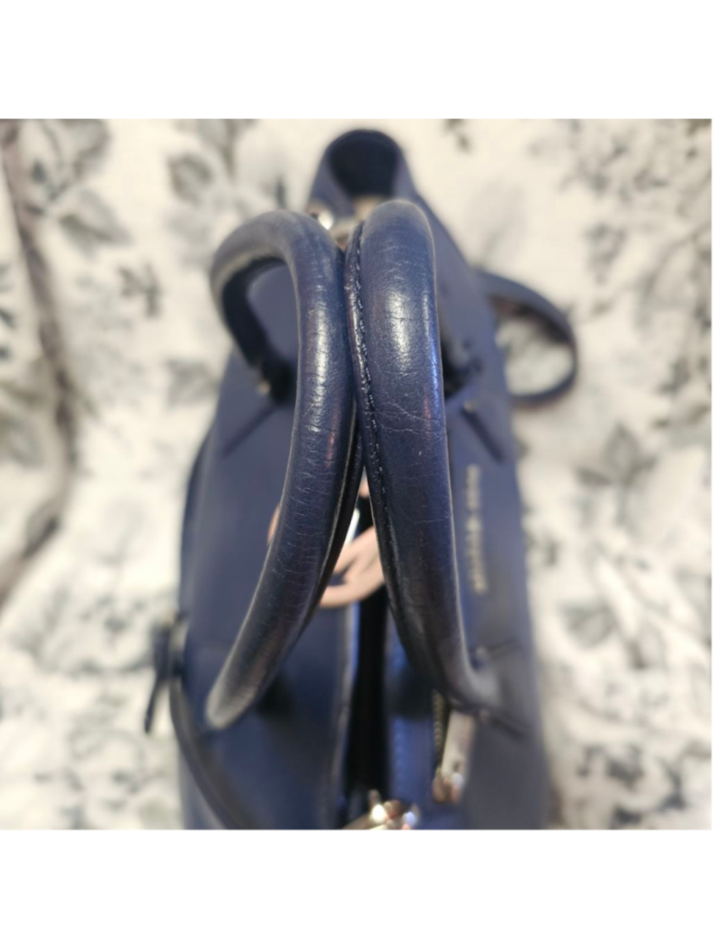 Michael Kors Sutton Medium Navy Blue Leather Satchel - Excellent Condition - Picture 7 of 10